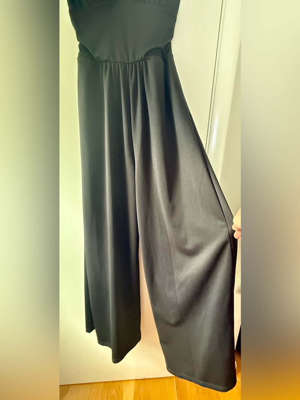 🆕 Halara V-Neck Sleeveless Ruched Pocket Jumpsuit Easy Peezy Black Chic Sporty - Picture 9 of 16